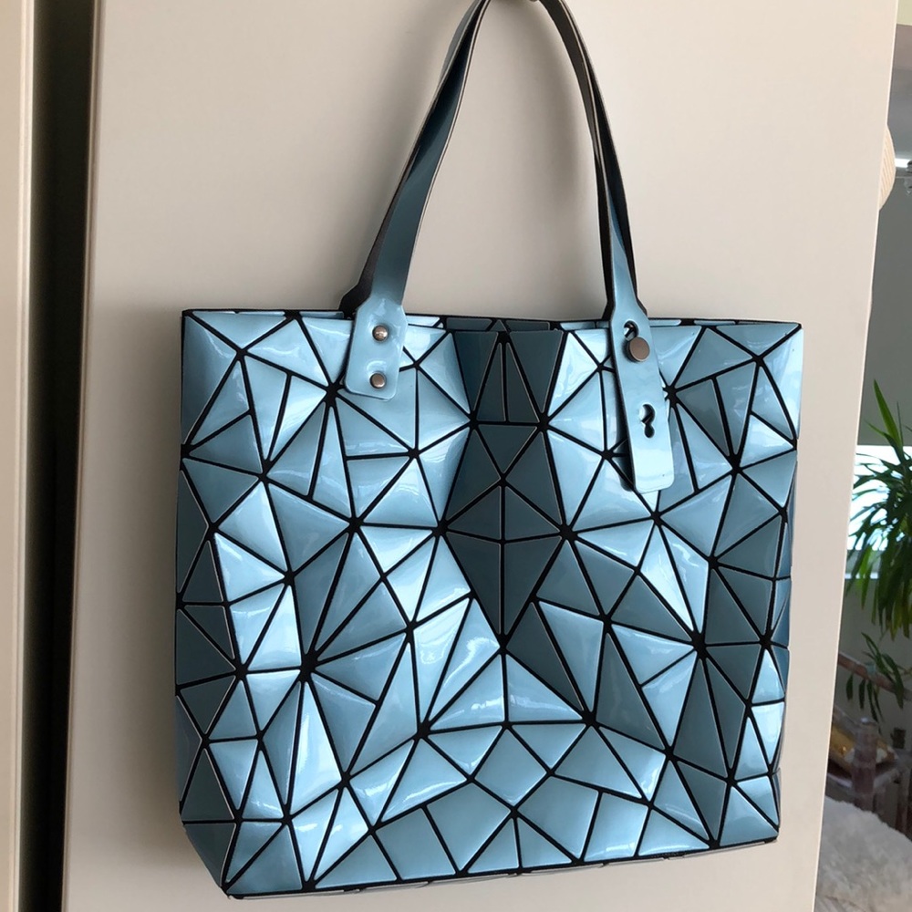 Fun geometric modern bag